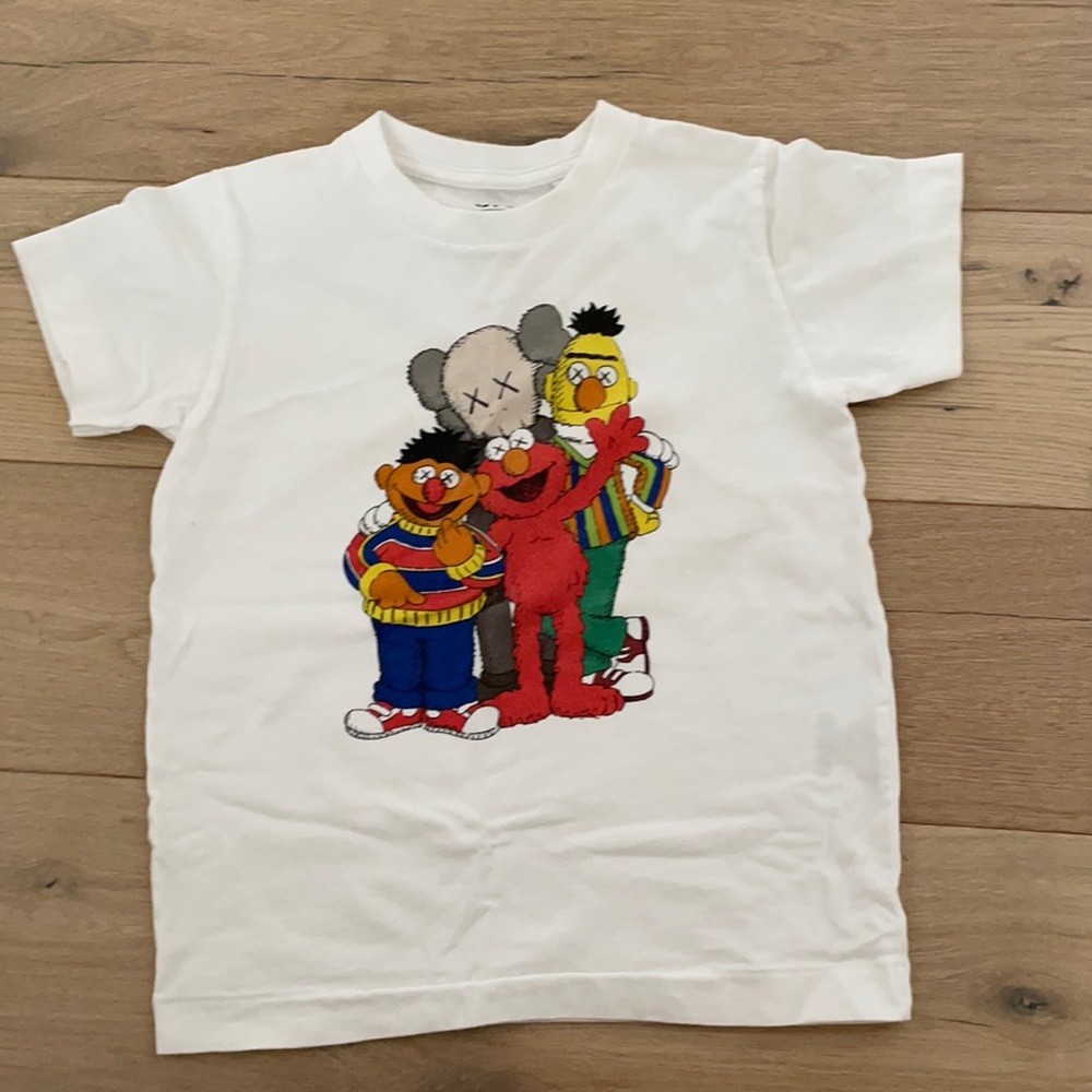 Uniqlo X Kaws Sesame Street kids size 5/6